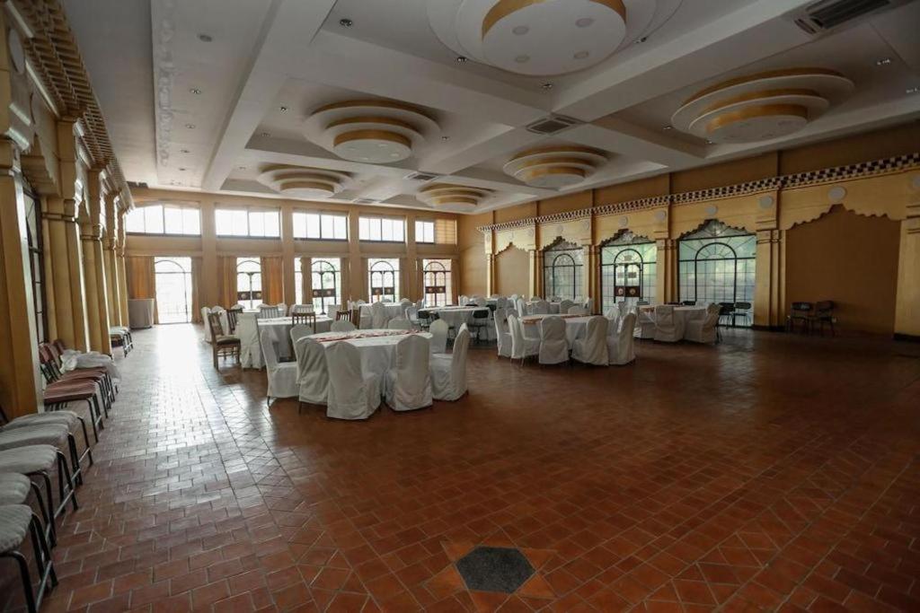 Grand Norling Hotel'S Resort Kathmandu Buitenkant foto