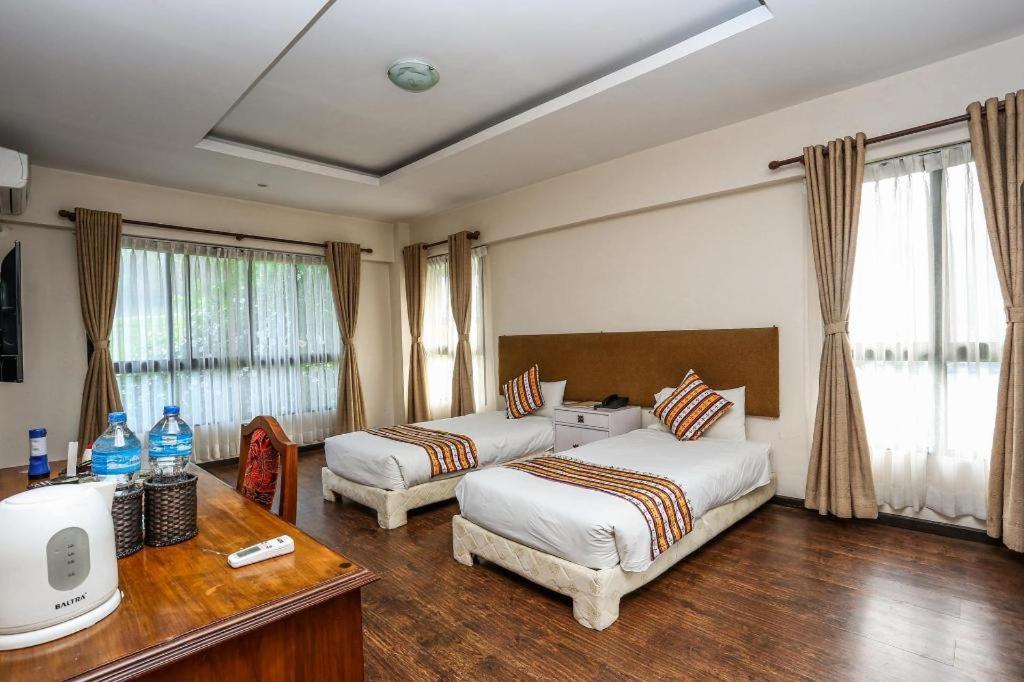 Grand Norling Hotel'S Resort Kathmandu Buitenkant foto