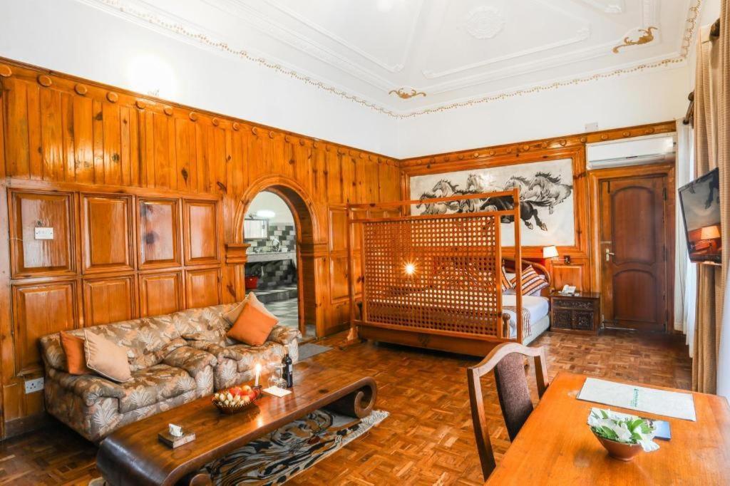 Grand Norling Hotel'S Resort Kathmandu Buitenkant foto