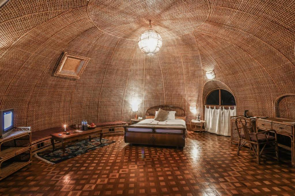 Grand Norling Hotel'S Resort Kathmandu Buitenkant foto