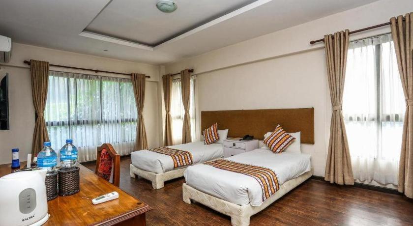 Grand Norling Hotel'S Resort Kathmandu Buitenkant foto