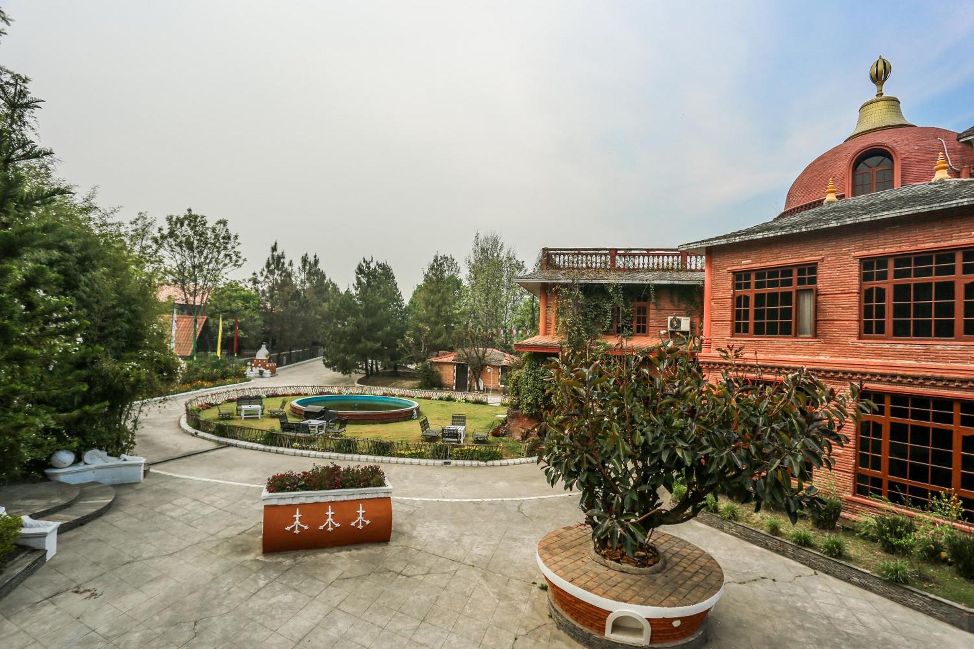 Grand Norling Hotel'S Resort Kathmandu Buitenkant foto
